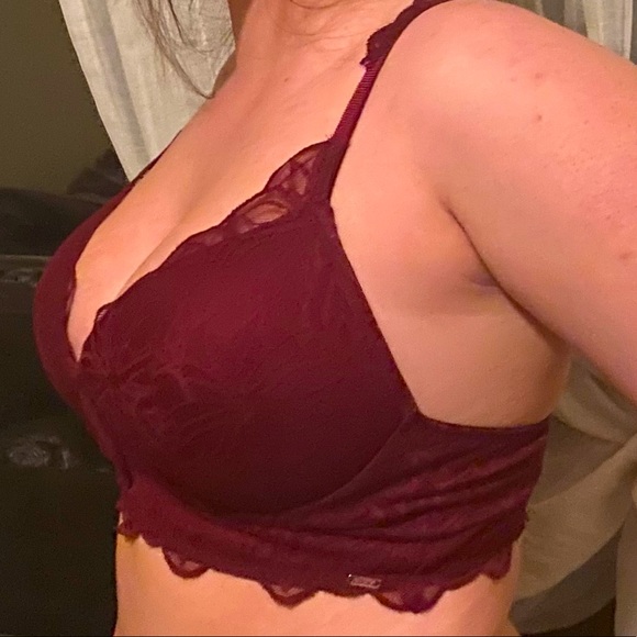 Victoria’s Secret - Picture 1 of 2